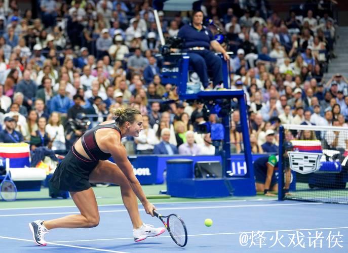 武网：萨巴伦卡武网19连胜 保利尼收退赛礼晋级八强